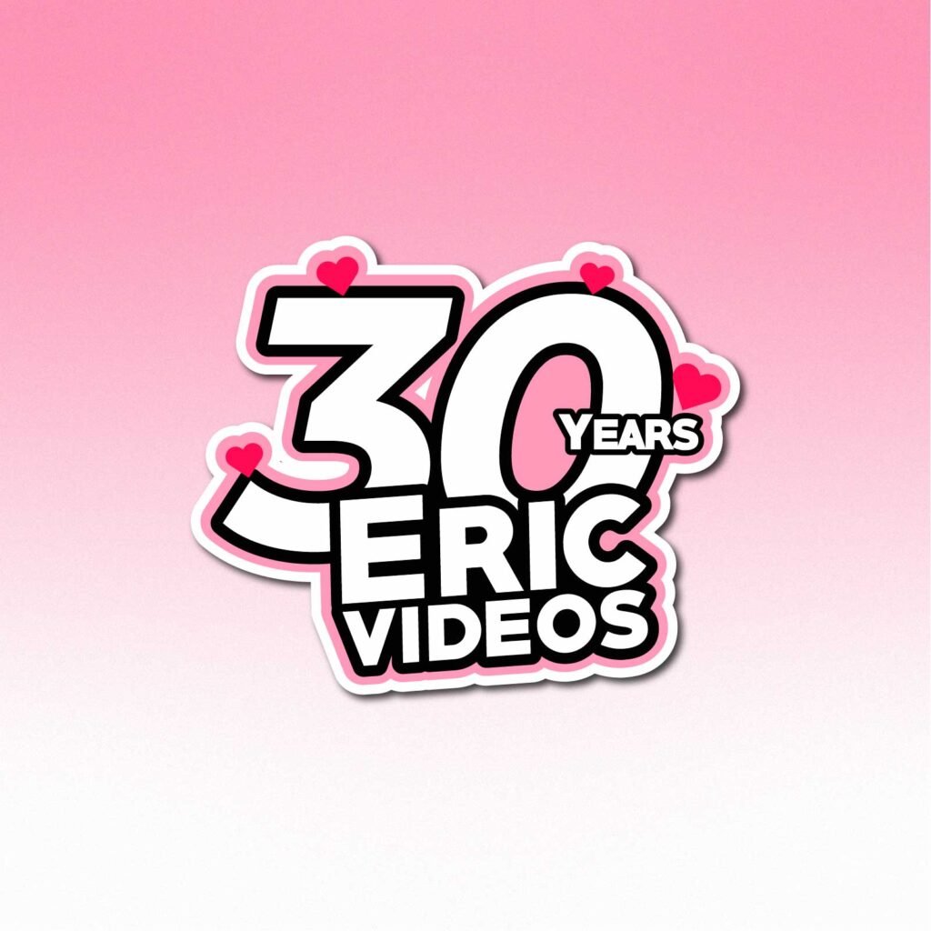 Logo 30 Years Eric Videos en version badge sur fond rose.